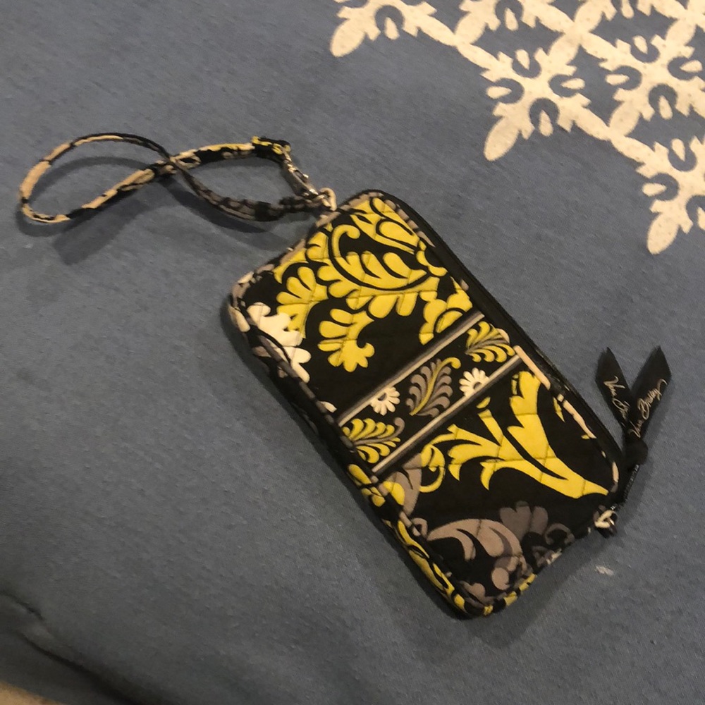 Vera Bradley wristlet, excellent condition!